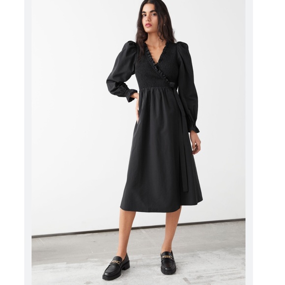 NWOT & Other stories black smocked ruffle wrap midi dress size 6 - Picture 1 of 7